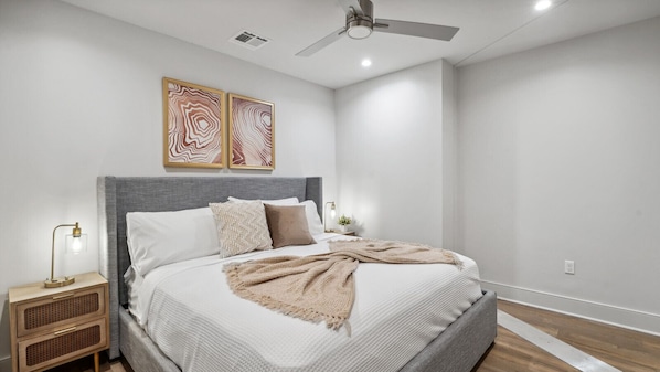 7 chambres, lit parapluie, Wi-Fi gratuit, draps fournis