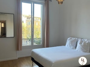 3 chambres, lit parapluie, Wi-Fi, draps fournis