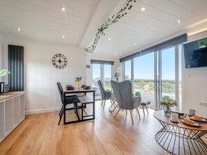 Dining - Galloway Coo - UK46818 (Wigtown)