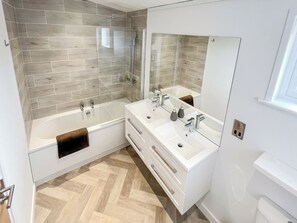 Towels - 2 bedroom accommodation in Bodmin (Bodmin)