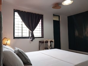 Superior-Zimmer, Blick auf den Innenhof | Kostenloses WLAN