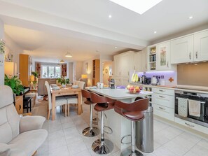 Lavavajillas y periquera