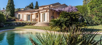 Charming provençal family house with swimming pool
