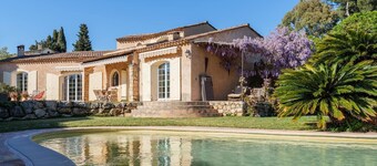 Charming provençal family house with swimming pool