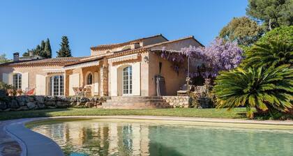 Charming provençal family house with swimming pool