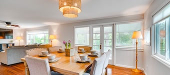 Updated Home: Central Oak Ridge Location