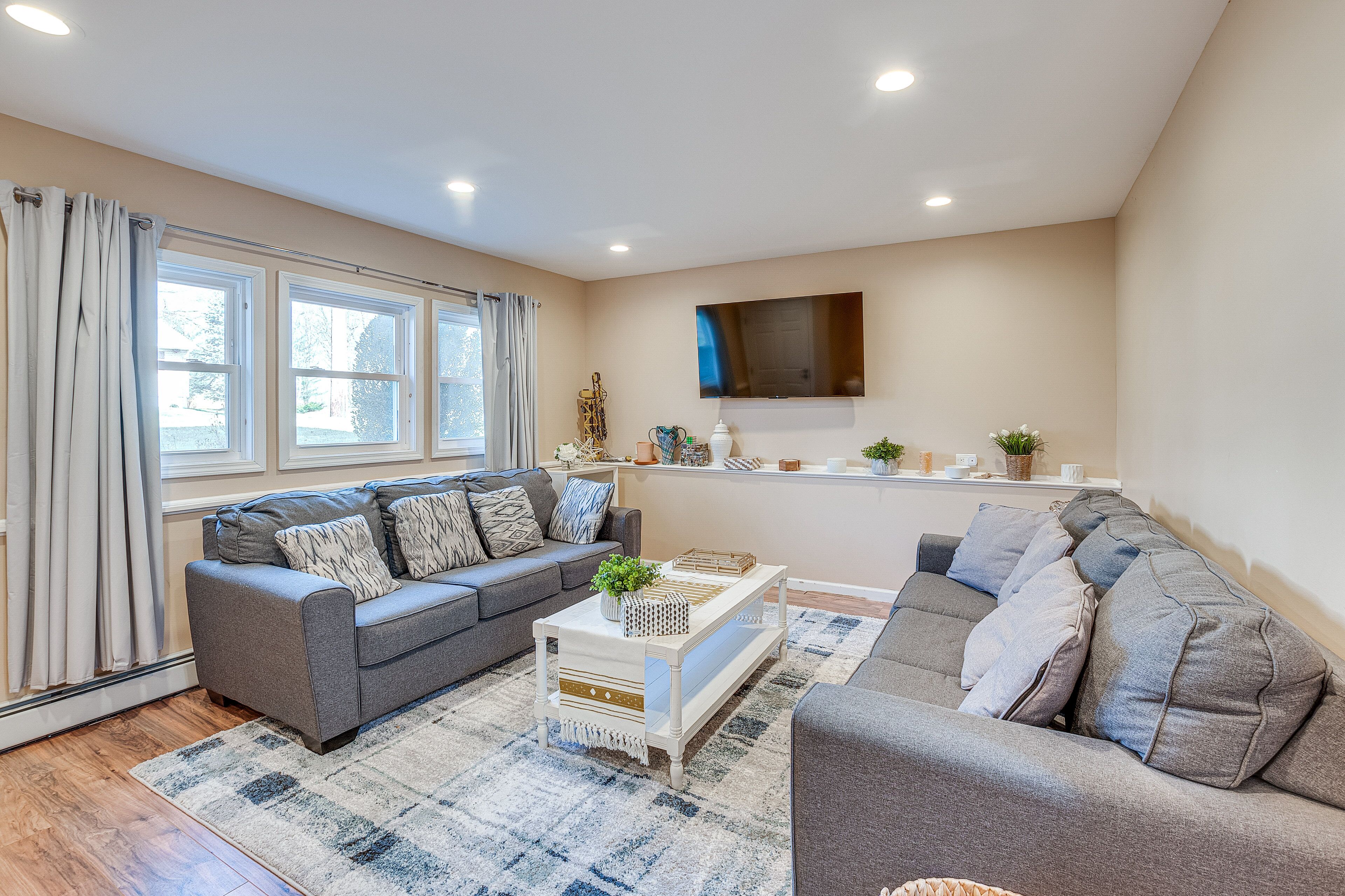 Apartment Rental: 2 Mi to Rockland Lake State Park