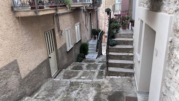 Tripla Club | Vista cortile