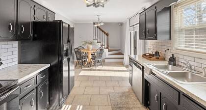 Roedeer Retreat Near Ft. Campbell & Pet Friendly