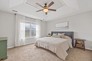 4 chambres, bureau, Wi-Fi gratuit, draps fournis