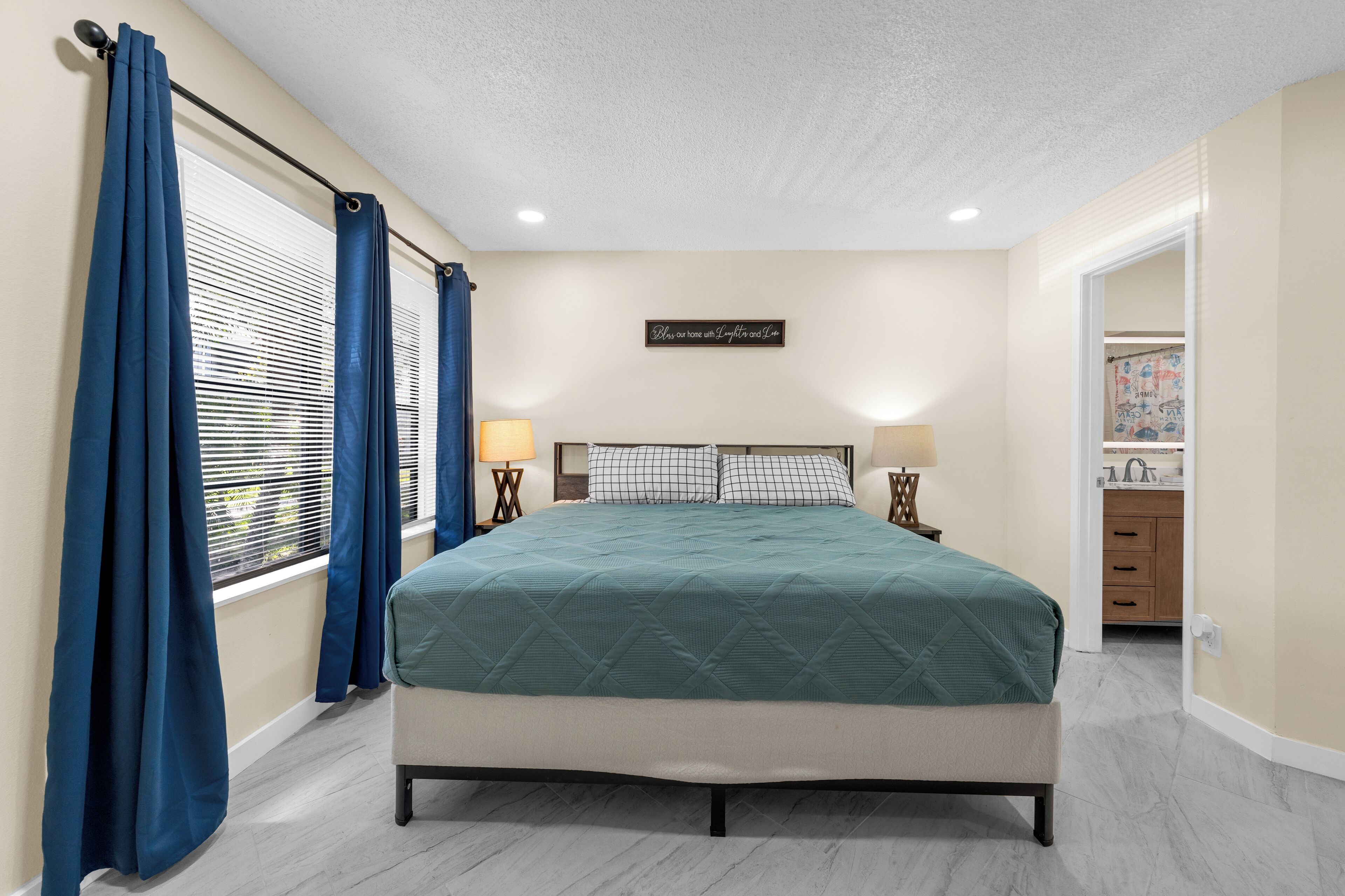 基本公寓 | 2 間臥室、書桌、免費無線上網