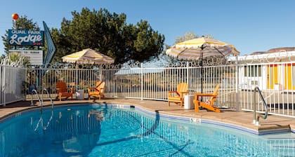 Retro Chic l Swim & stargaze at Quail Park Lodge