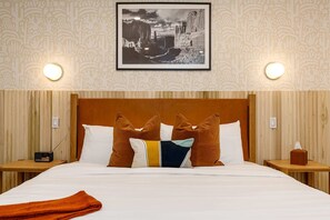 2 bedrooms, desk, iron/ironing board, free WiFi