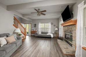 智能電視、壁爐