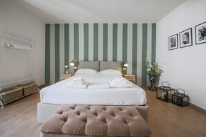 2 Schlafzimmer, Schreibtisch, WLAN, BettwÀsche