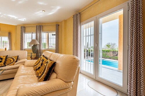 MalagaSuite Villa Fuente de Piedra