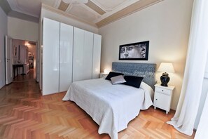 2 bedrooms, iron/ironing board, WiFi, bed sheets - Apartments Florence- Ghibellina 96 (Florence)