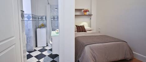 1 soverom, strykejern/-brett, wi-fi og sengetøy