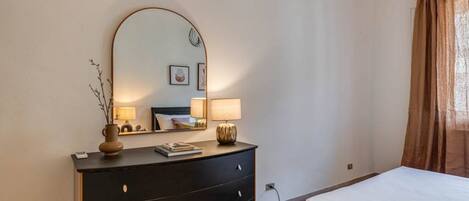 2 Schlafzimmer, Bügeleisen/Bügelbrett, WLAN