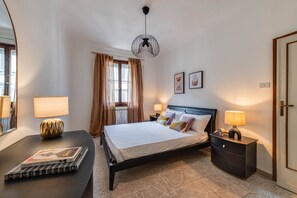 2 habitaciones, tabla de planchar con plancha y wifi 