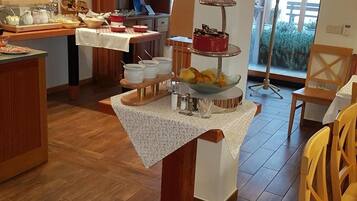Daily buffet breakfast (EUR 10 per person)