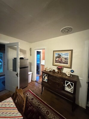 Interior - 1900's Farmhouse
Welcoming RUSTIC VIBE
Rolling country side near Fall River WI (Fall River)