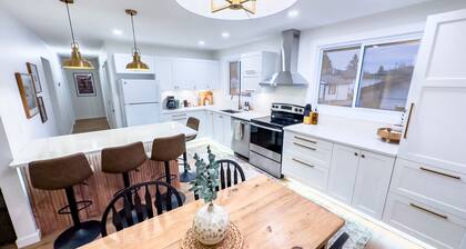Stylish Luxury in Central Location - Family Friendly!