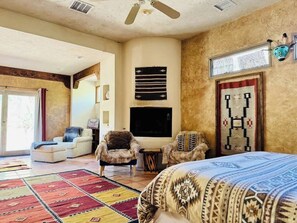 9 bedrooms, desk, iron/ironing board, WiFi