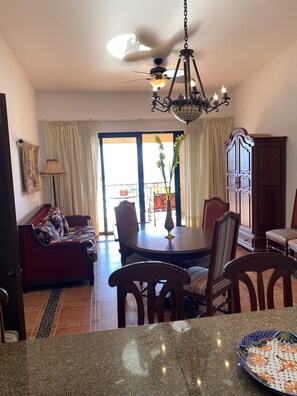 Dining - Luxury 2 Bdr condo at Hacienda Encantada resort. 1 week booking required. (Cabo San Lucas)