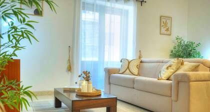 Spacious apartment, large yard, near beach PMIC1