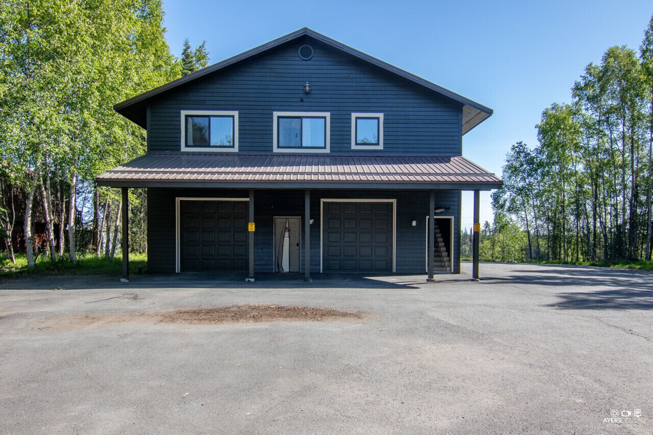 Sockeye Riverside Retreat