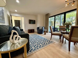 Unclassified image, 2 of 15, button - Renovated! Wine Country Gem, 1 bed/1 bath + Sleeper Sofa, Sleeps 4! (Napa)