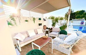 Terrace/patio - Villa CasaCara Marbella Spain Beachside with Pool (Marbella)
