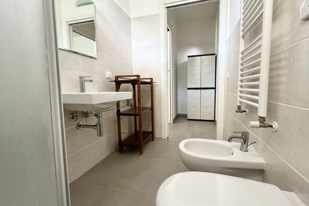 Dusche, Bidet, Handtücher