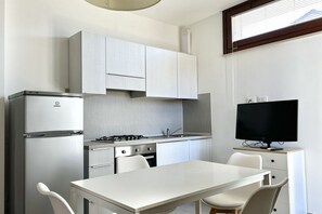 Fridge, oven - SE070 - Senigallia, delightful two-room apartment just renovated (Senigallia)