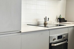 Kühlschrank, Ofen, Geschirrspüler