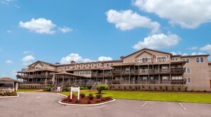 Exterior - Premium King | Oceanview + Award-Winning Spa (Duck)