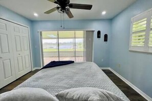 3 soverom, strykejern/-brett, reiseseng for barn og wi-fi (inkludert)