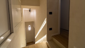 Hallway - Urbano Cunabu (Rome)