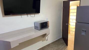 Kamar Deluks | Makan di kamar