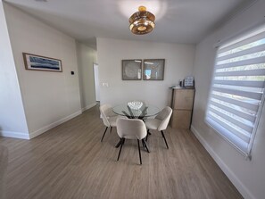 Dining - Peaceful 2-bedroom Long Term Rental in Key Largo (Key Largo)