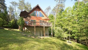 Unclassified image, 3 of 39, button - The Retreat at the Creek - Pet Friendly (Berkeley Springs)