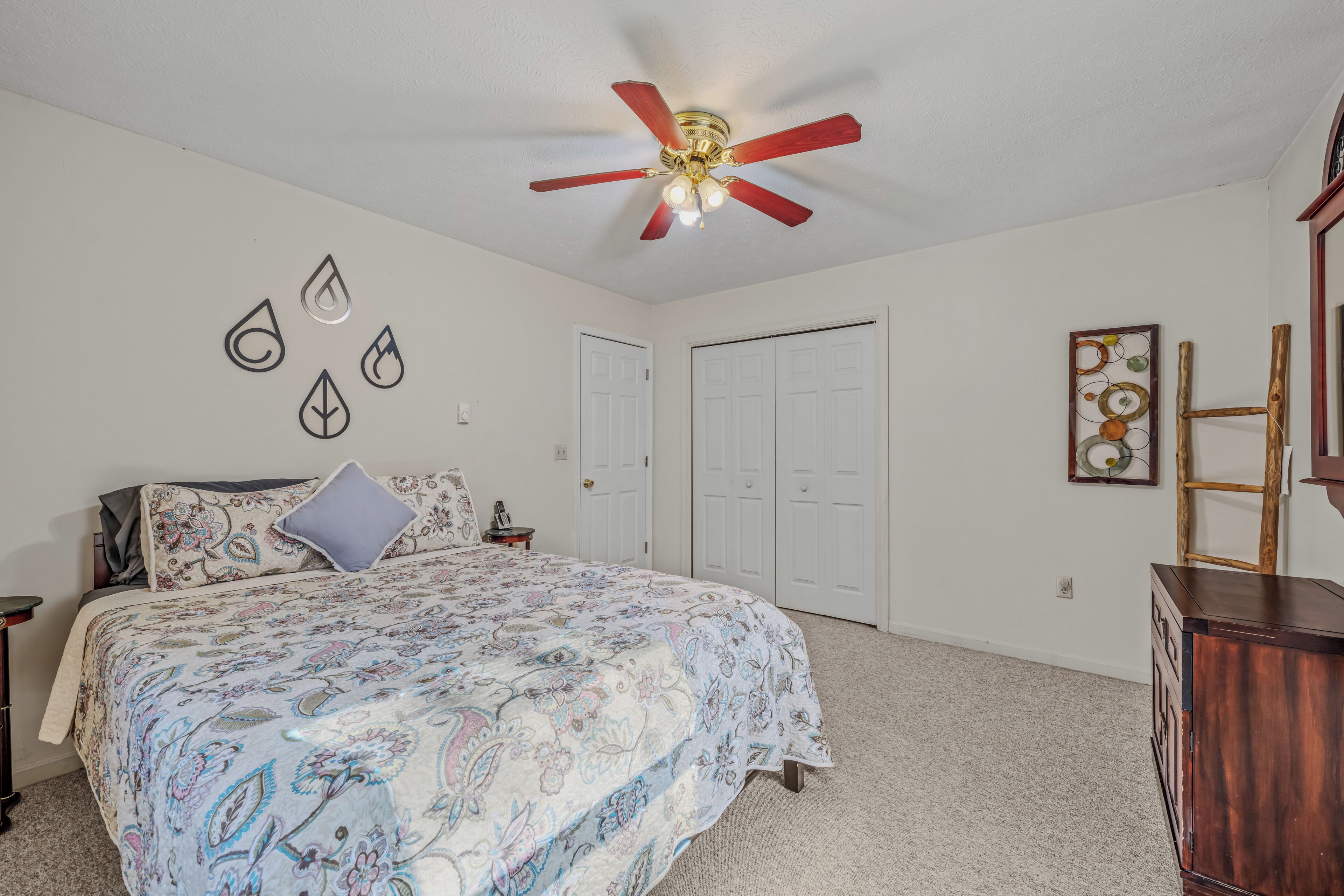 2 bedrooms
