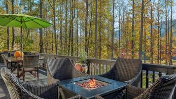 Cabin, Multiple Beds (Herons Rest - Escape by the River ) | Terrace/patio