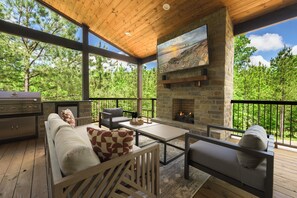 Property grounds - Casa Agave - Creek, Ping Pong, Secluded (Broken Bow)