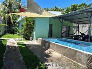 Innenpool, Außenpool