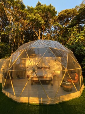 Romantic Tent, 1 Queen Bed, Terrace, Mountain View | 1 bedroom, premium bedding, minibar, in-room safe - Way To Heaven Glaming (Monteverde)