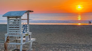 Beach nearby, sun-loungers