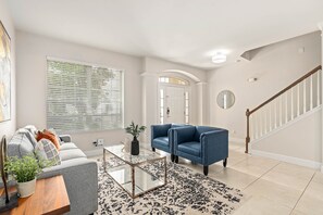 Smart TV, video games, table football - Next door to Disney, Themes, Gameroom (Kissimmee)