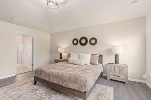 6 bedrooms, iron/ironing board, travel cot, free WiFi - Next door to Disney, Themes, Gameroom (Kissimmee)